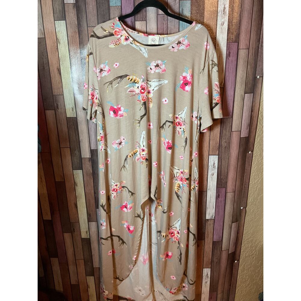 G&E Grace & Emma Tan Cow Skull Western Hi Low Shirt Women’s Size XL EUC